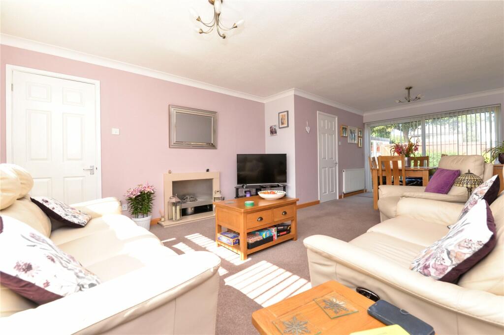 Additional property image - Ferndale Road, New Milton, Hampshire, BH25