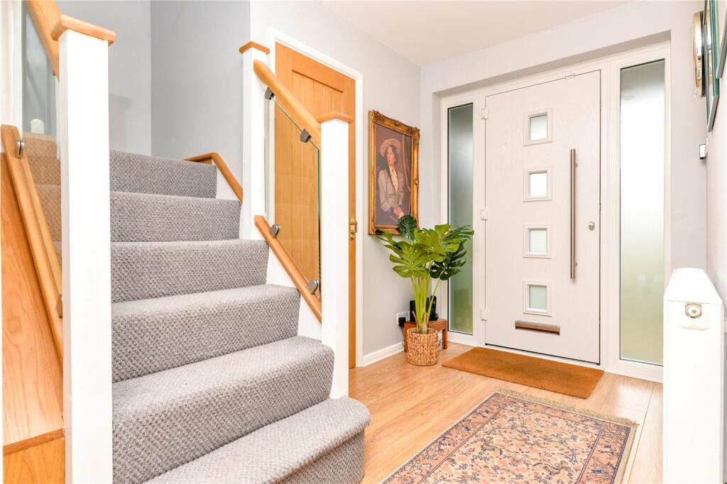 Additional property image - Studley Court, Barton On Sea, New Milton, Hampshire, BH25