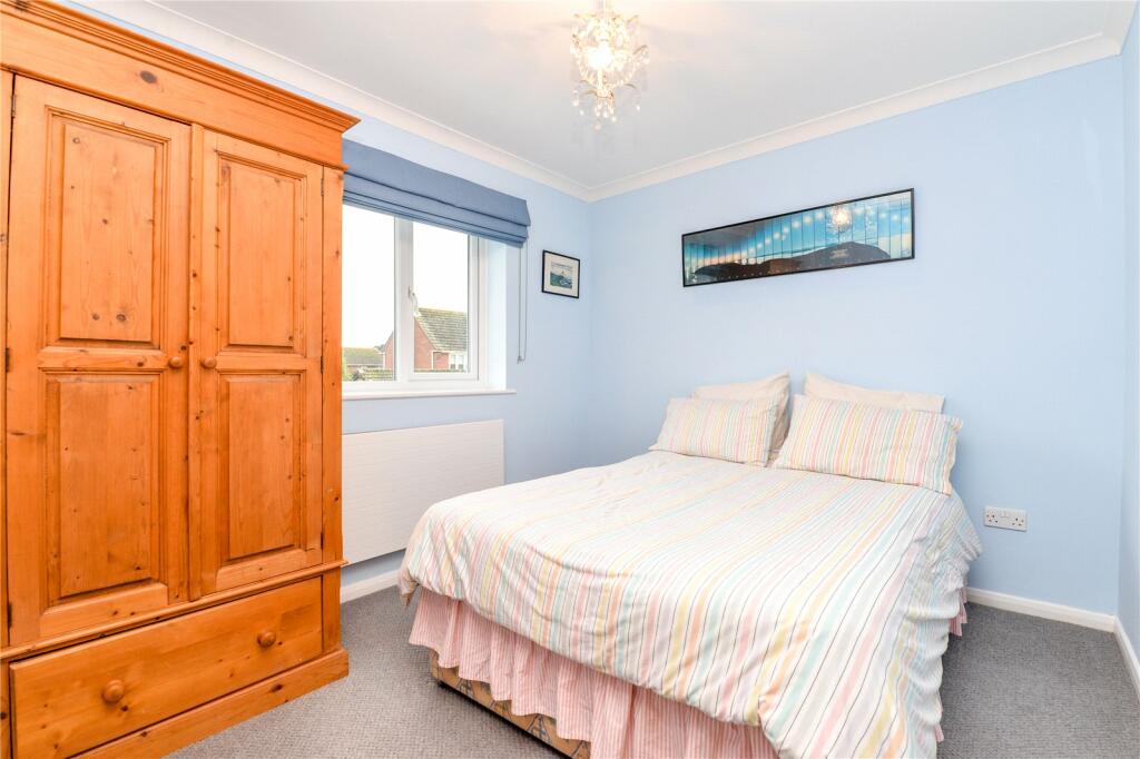 Additional property image - Studley Court, Barton On Sea, New Milton, Hampshire, BH25