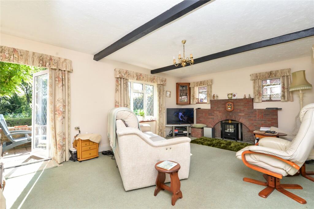 Additional property image - Barrs Wood Road, New Milton, Hampshire, BH25