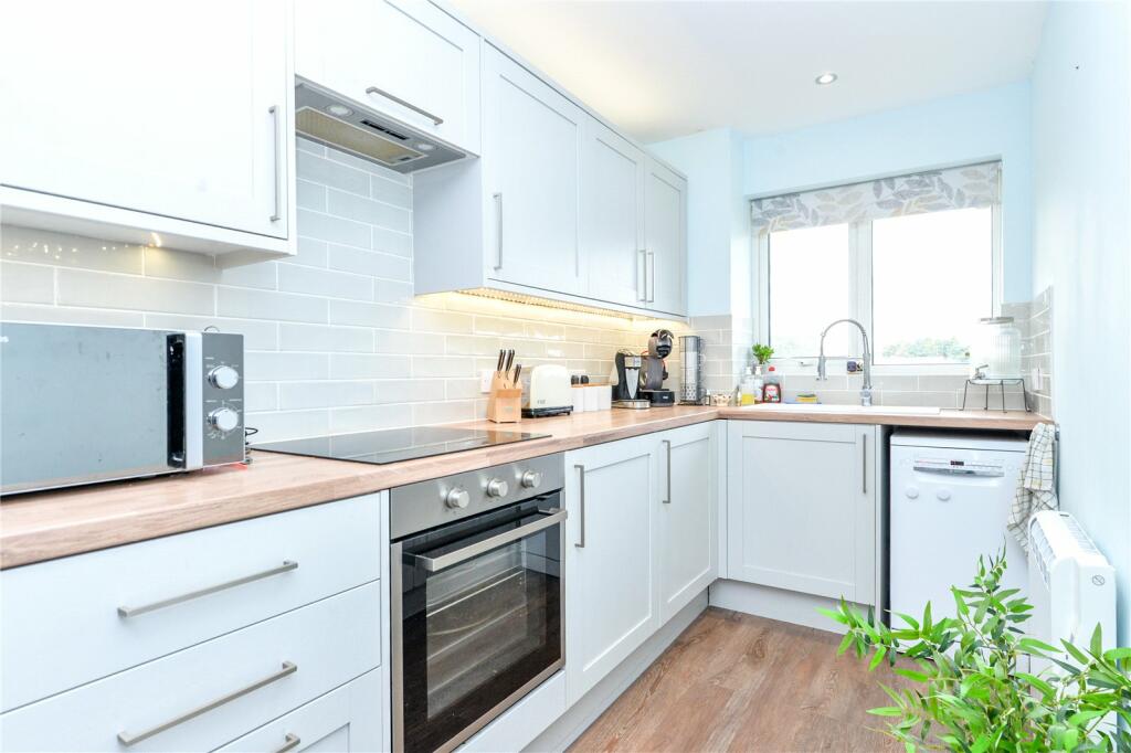 Additional property image - Bramshaw Way, Barton On Sea, New Milton, Hampshire, BH25