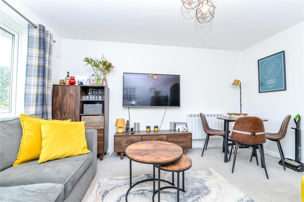 Additional property image - Bramshaw Way, Barton On Sea, New Milton, Hampshire, BH25