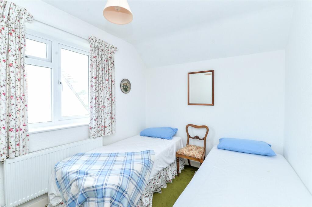 Additional property image - Purbeck Road, Barton on Sea, New Milton, Hampshire, BH25
