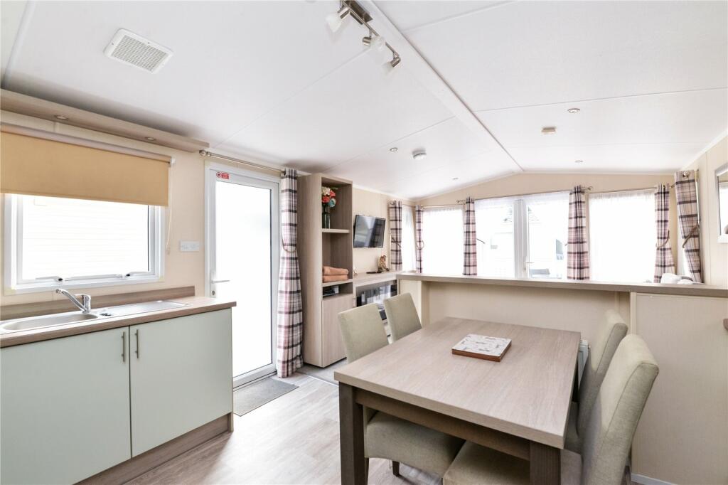 Additional property image - Rowan, Hoburne Bashley Holiday Park, New Milton, Hampshire, BH25
