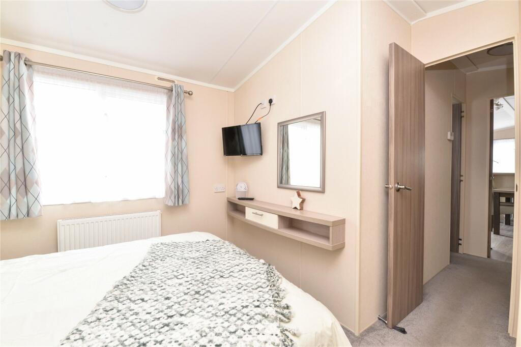 Additional property image - Rowan, Hoburne Bashley Holiday Park, New Milton, Hampshire, BH25
