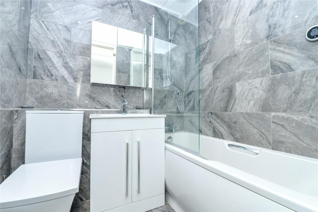 Additional property image - Buckingham Walk, New Milton, Hampshire, BH25
