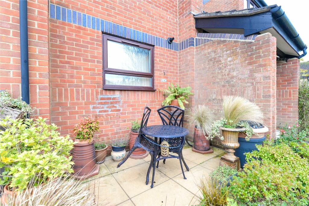 Additional property image - Fremington Court, Herbert Road, New Milton, Hampshire, BH25