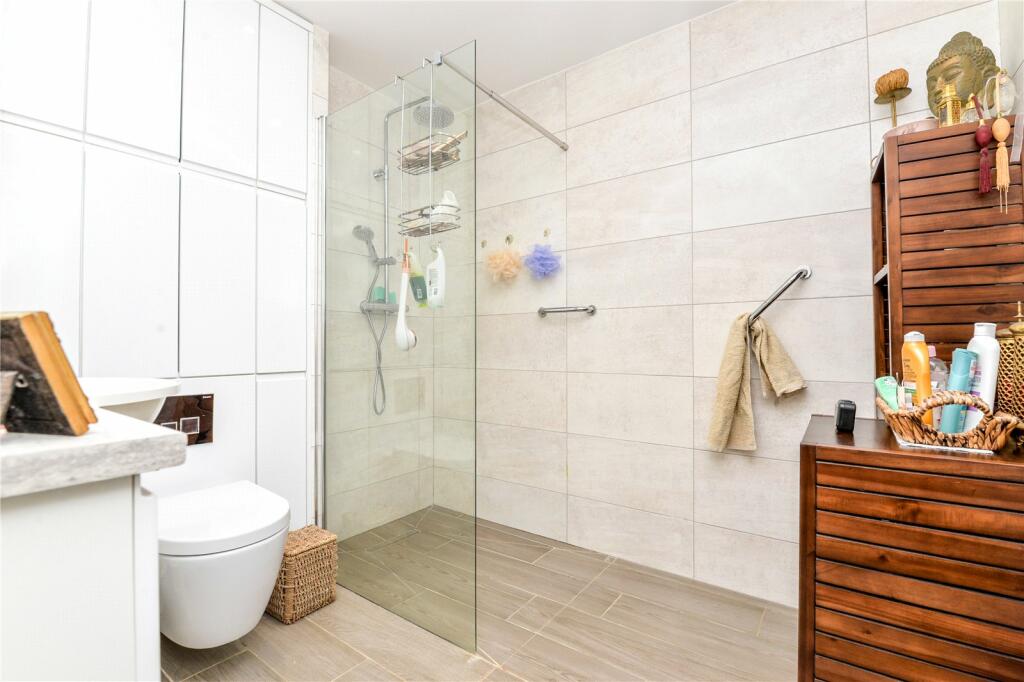 Additional property image - Fremington Court, Herbert Road, New Milton, Hampshire, BH25