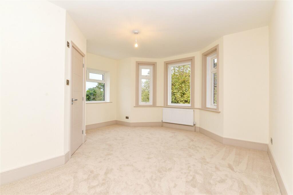 Additional property image - York Avenue, New Milton, Hampshire, BH25