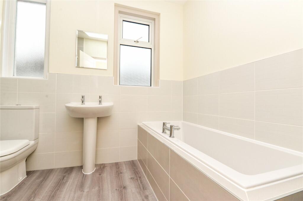 Additional property image - York Avenue, New Milton, Hampshire, BH25