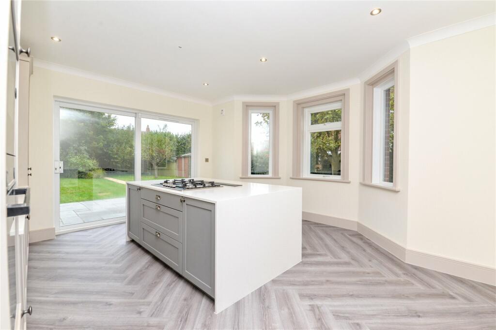 Additional property image - York Avenue, New Milton, Hampshire, BH25