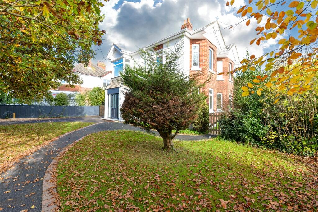 Additional property image - York Avenue, New Milton, Hampshire, BH25