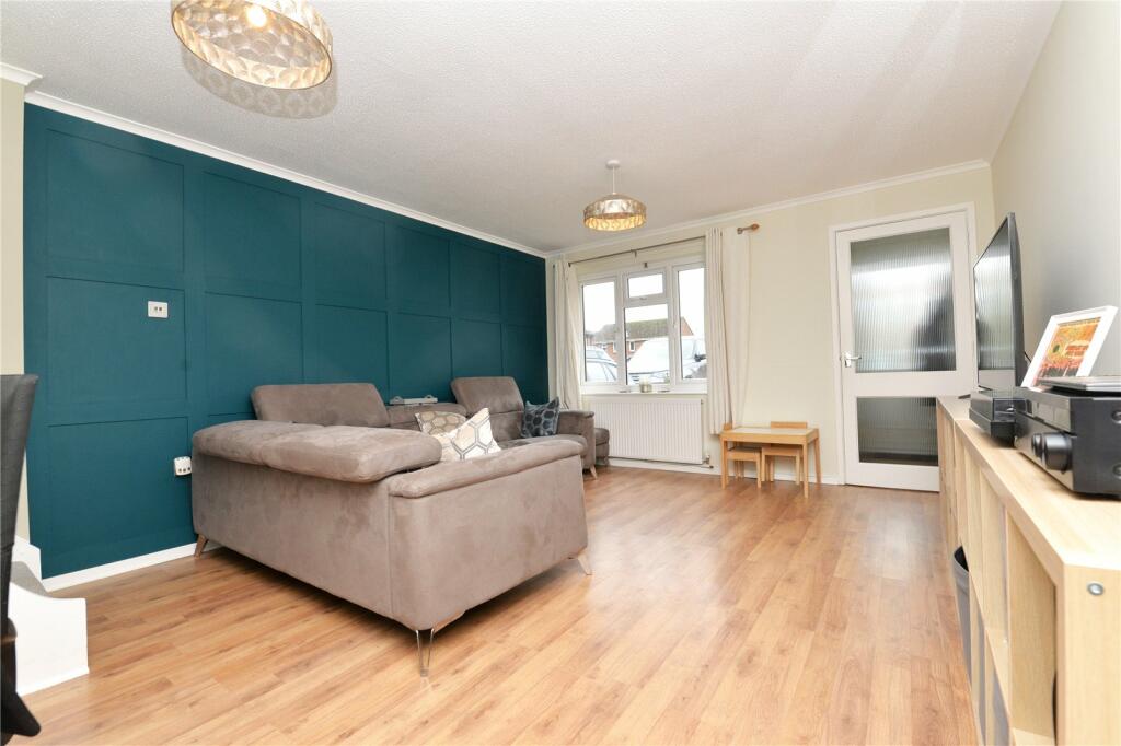 Additional property image - Carisbrooke Court, New Milton, Hampshire, BH25