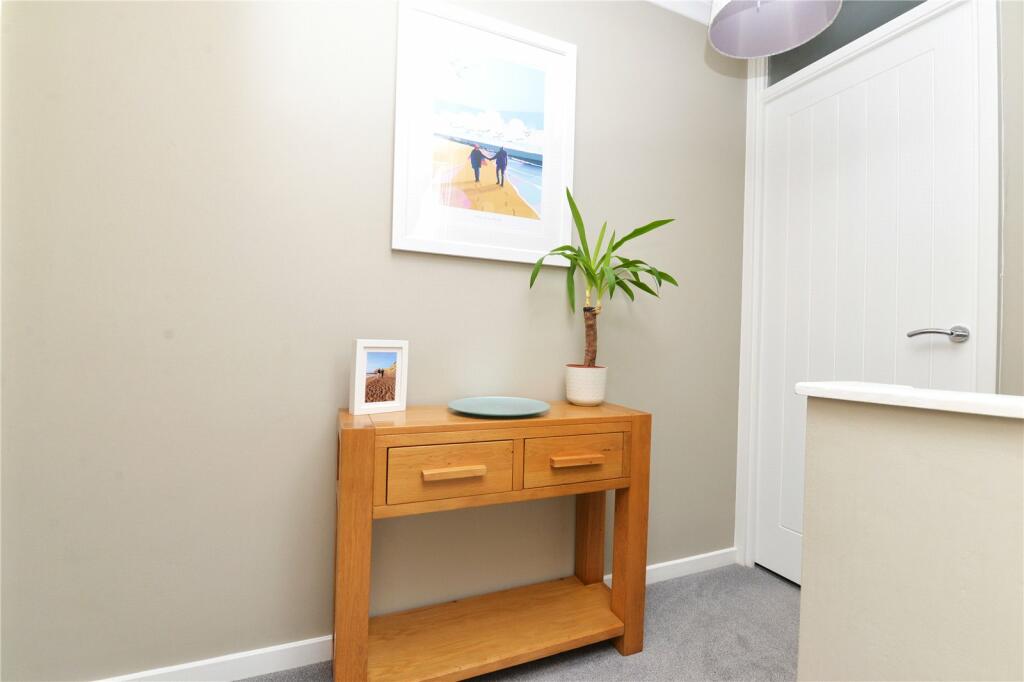 Additional property image - Carisbrooke Court, New Milton, Hampshire, BH25
