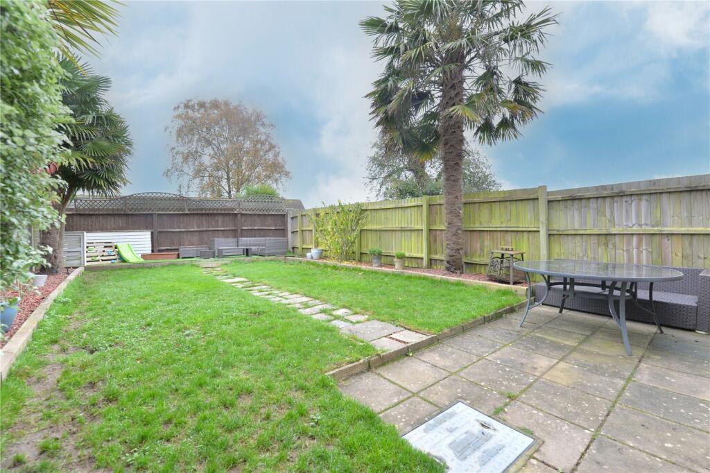 Additional property image - Carisbrooke Court, New Milton, Hampshire, BH25
