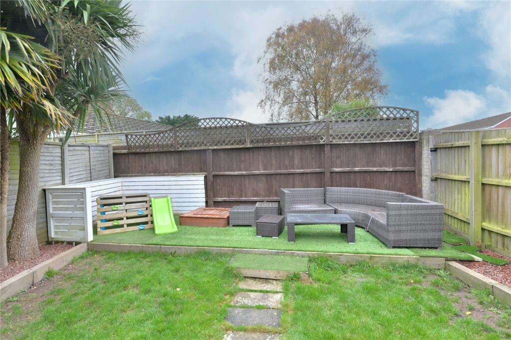 Additional property image - Carisbrooke Court, New Milton, Hampshire, BH25