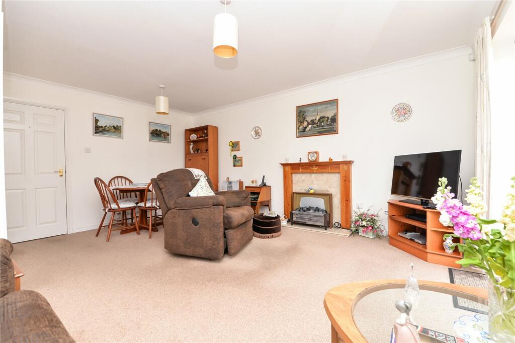 Additional property image - Ubsdell Close, New Milton, Hampshire, BH25