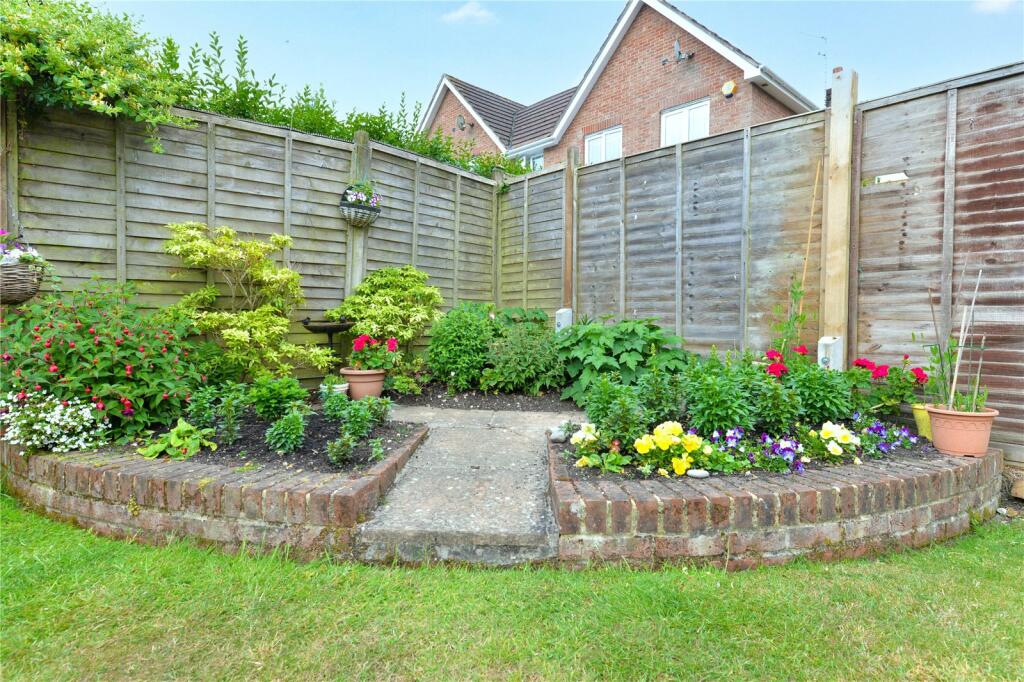 Additional property image - Ubsdell Close, New Milton, Hampshire, BH25