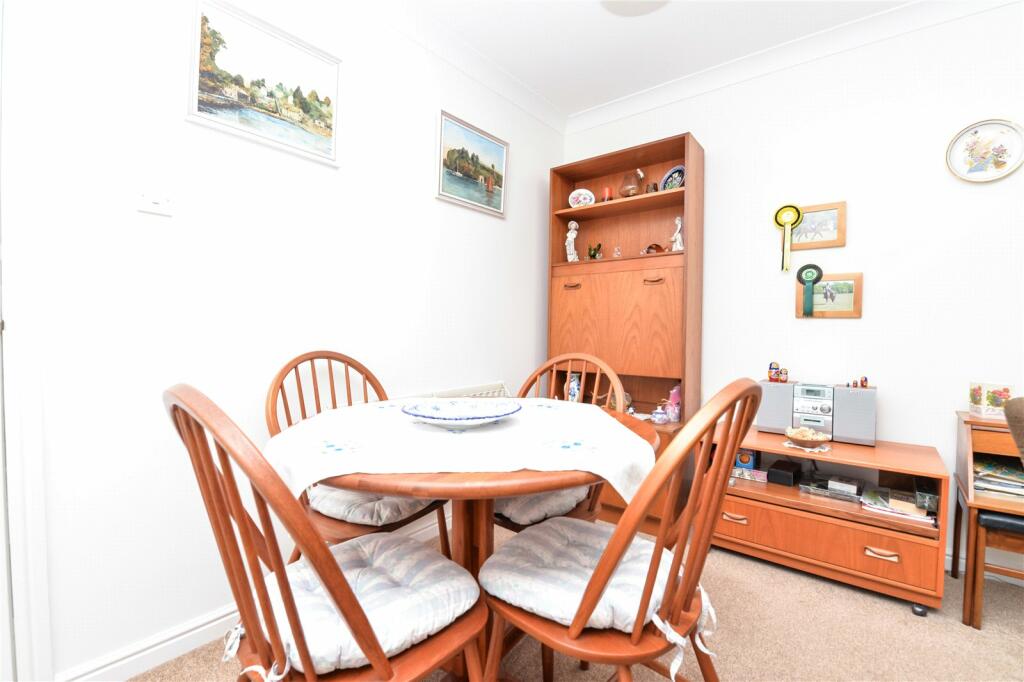 Additional property image - Ubsdell Close, New Milton, Hampshire, BH25