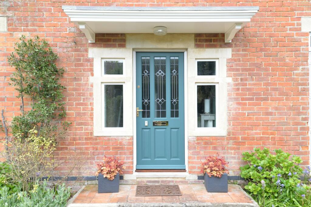 Additional property image - Southern Lane, Barton On Sea, Hampshire, BH25