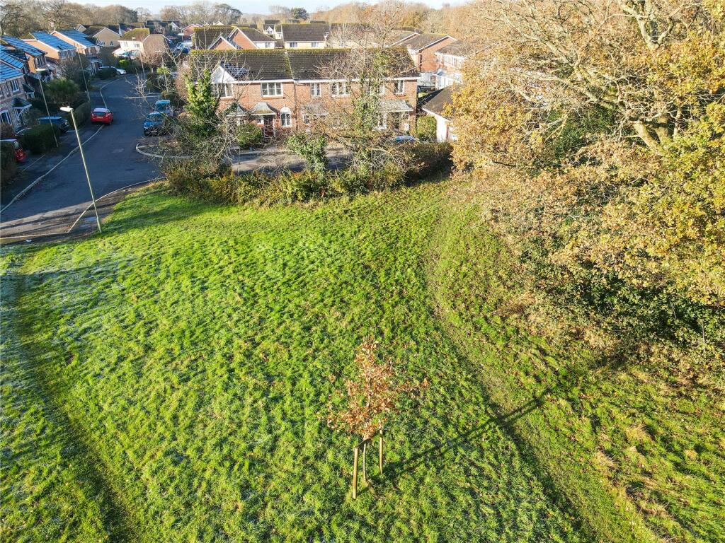 Additional property image - Fawn Gardens, New Milton, Hampshire, BH25