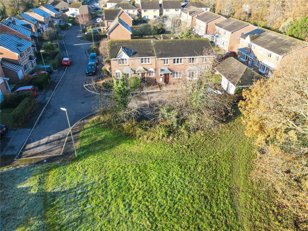 Additional property image - Fawn Gardens, New Milton, Hampshire, BH25