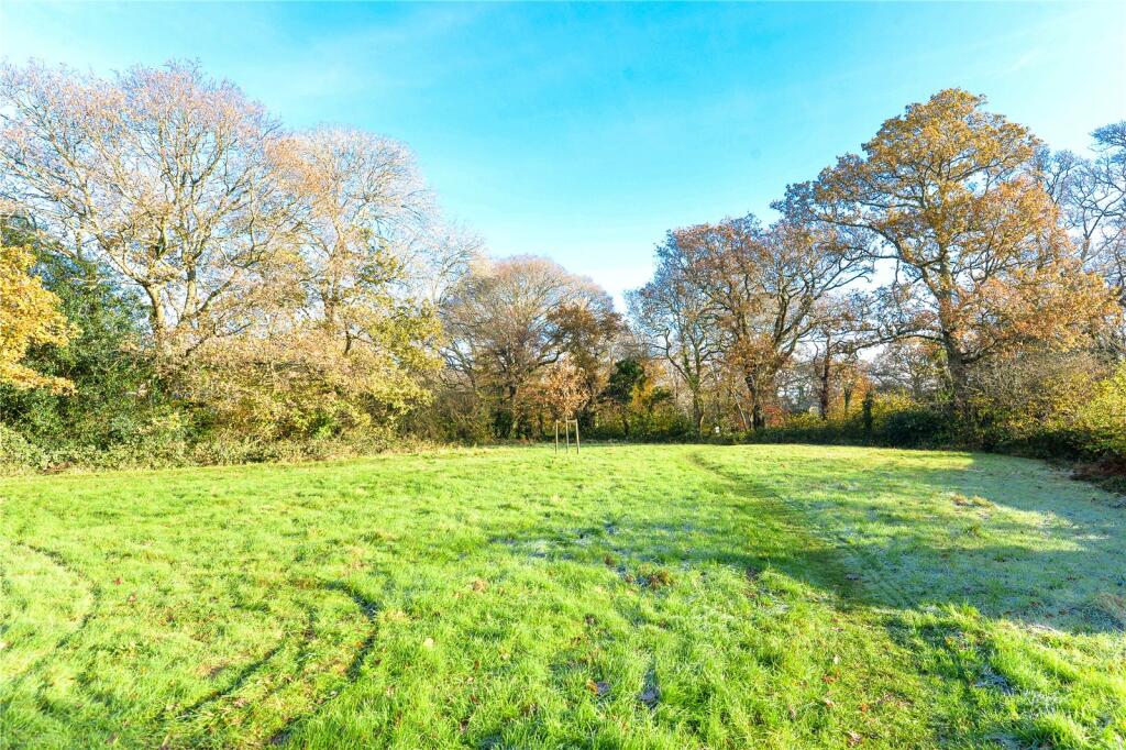 Additional property image - Fawn Gardens, New Milton, Hampshire, BH25