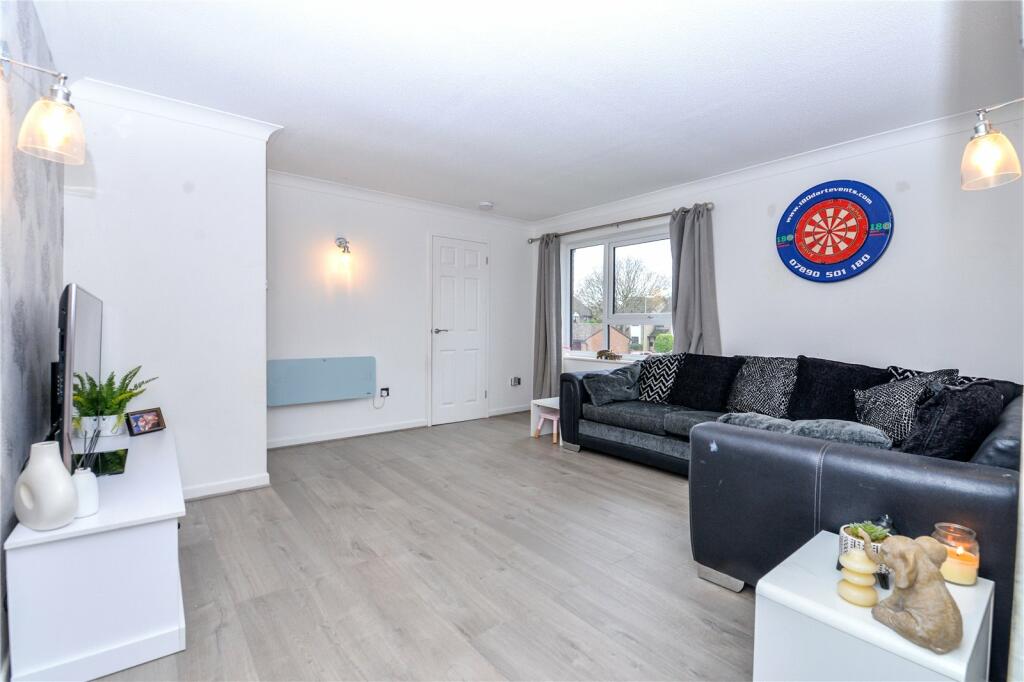Additional property image - Eastlands, New Milton, Hampshire, BH25