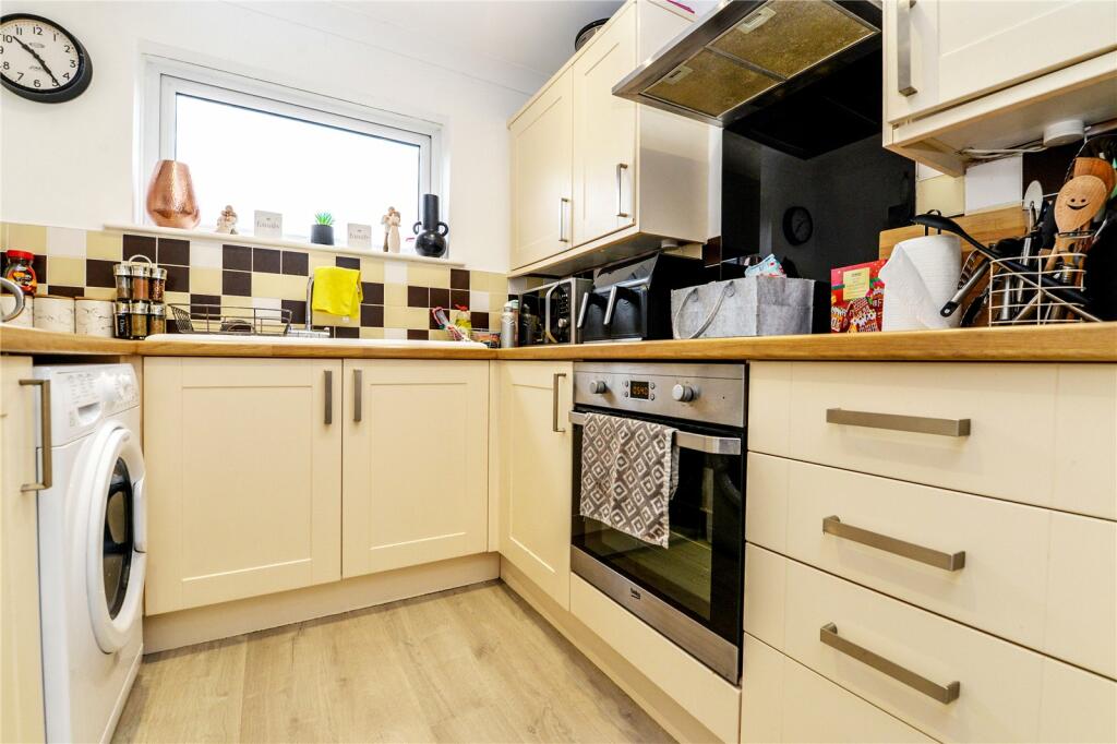 Additional property image - Eastlands, New Milton, Hampshire, BH25