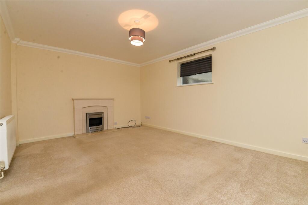 Additional property image - Barton Croft, Barton on Sea, New Milton, Hampshire, BH25