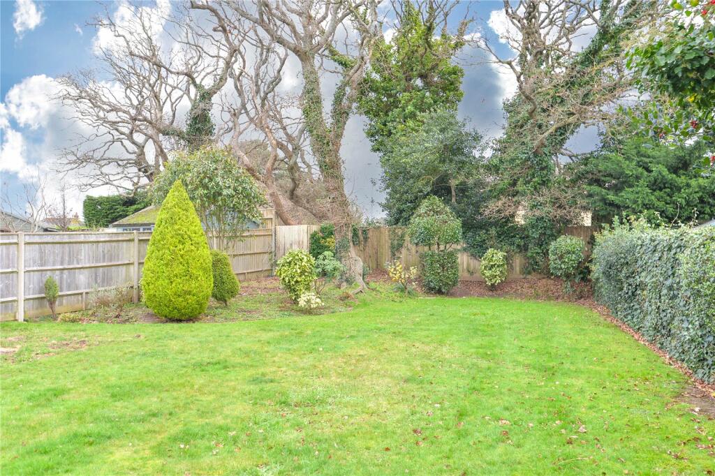 Additional property image - Barton Croft, Barton on Sea, New Milton, Hampshire, BH25