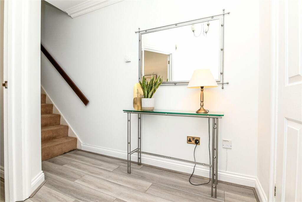Additional property image - The Cottages, 2 Marine Drive, Barton on Sea, Hampshire, BH25