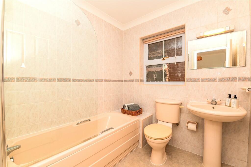 Additional property image - The Cottages, 2 Marine Drive, Barton on Sea, Hampshire, BH25