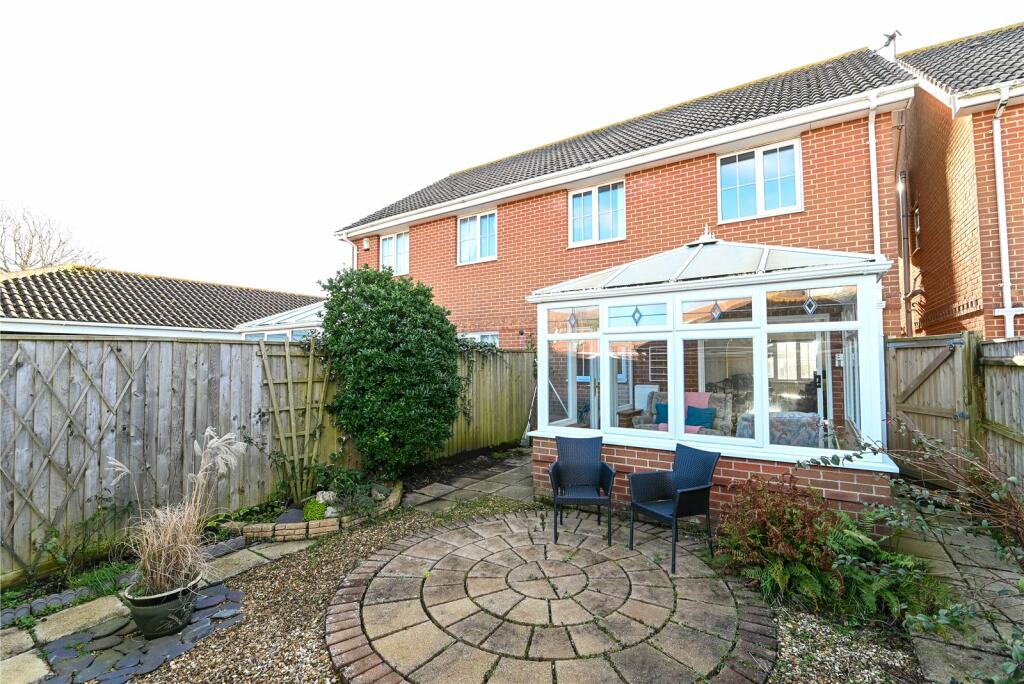 Additional property image - The Cottages, 2 Marine Drive, Barton on Sea, Hampshire, BH25