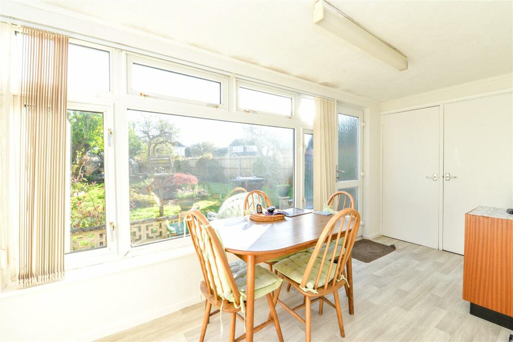 Additional property image - Marley Close, New Milton, Hampshire, BH25