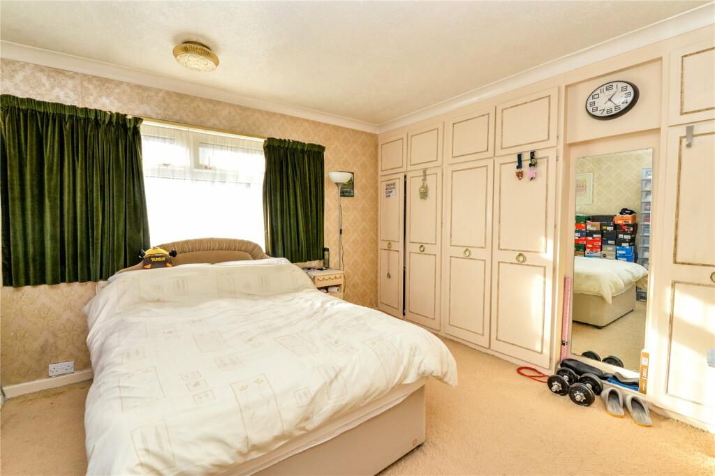 Additional property image - Marley Close, New Milton, Hampshire, BH25