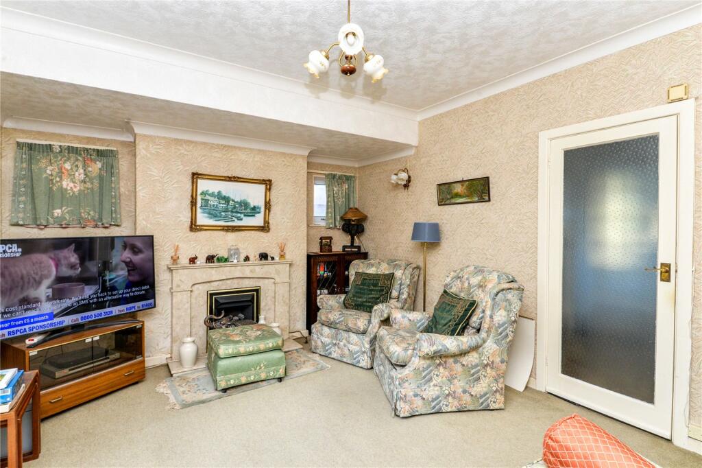 Additional property image - Marley Close, New Milton, Hampshire, BH25