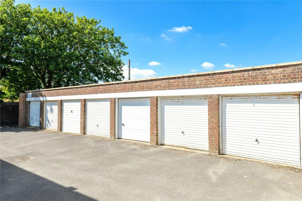 Additional property image - Westminster Court, Marine Drive, Barton on Sea, Hampshire, BH25