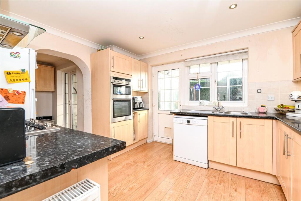 Additional property image - Deerleap Way, New Milton, Hampshire, BH25
