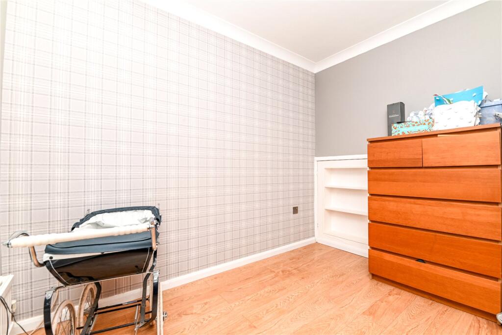 Additional property image - Deerleap Way, New Milton, Hampshire, BH25
