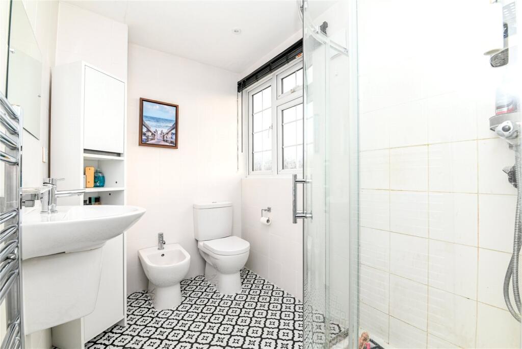 Additional property image - Deerleap Way, New Milton, Hampshire, BH25