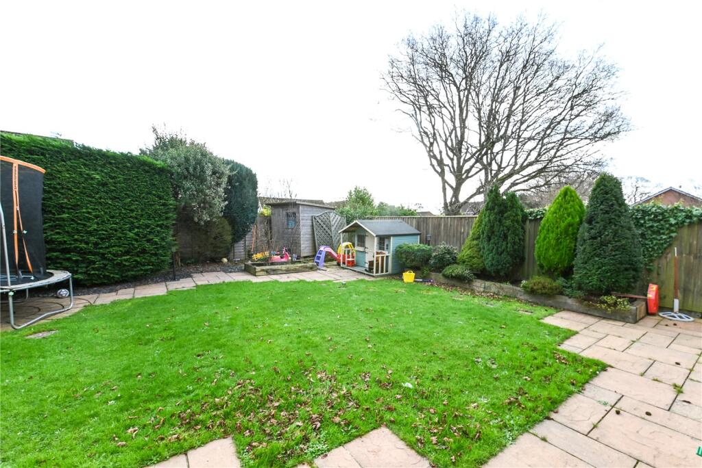 Additional property image - Deerleap Way, New Milton, Hampshire, BH25