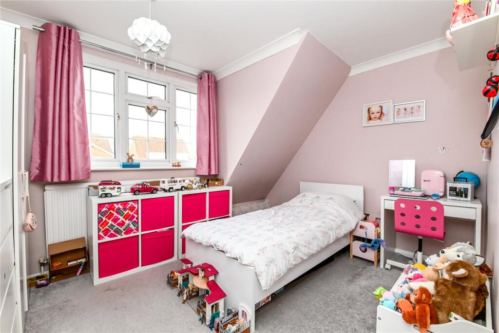 Additional property image - Deerleap Way, New Milton, Hampshire, BH25