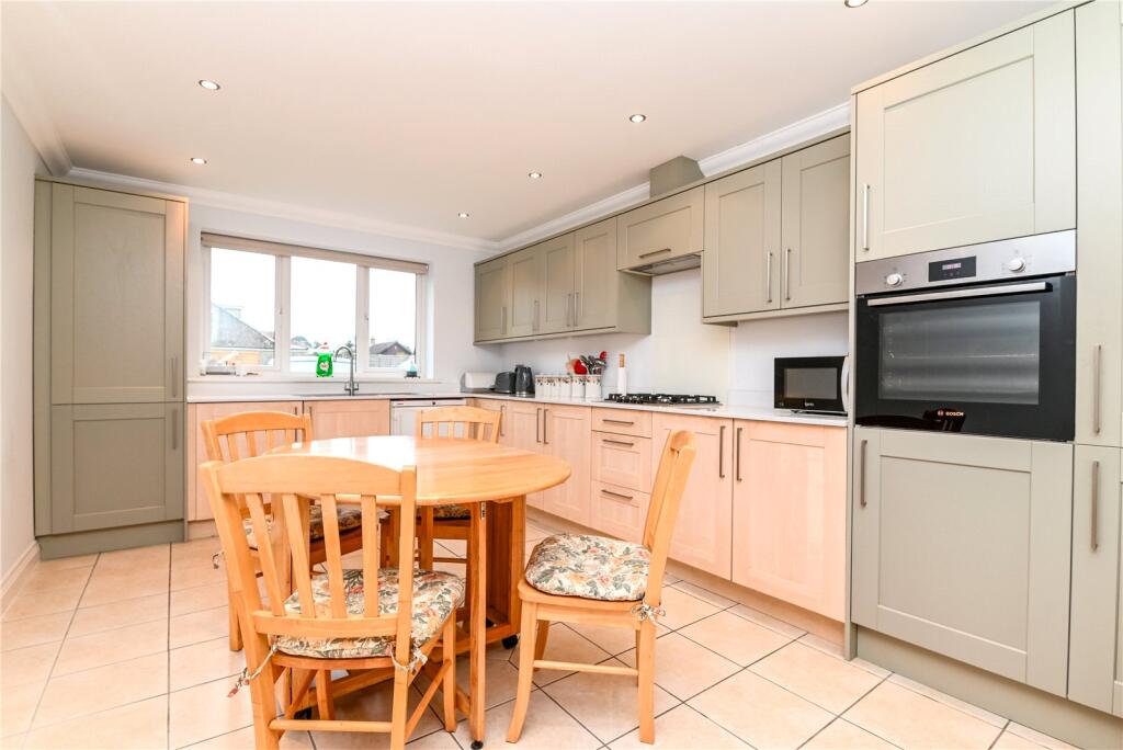 Additional property image - Chessel House, Fernhill Lane, New Milton, Hampshire, BH25