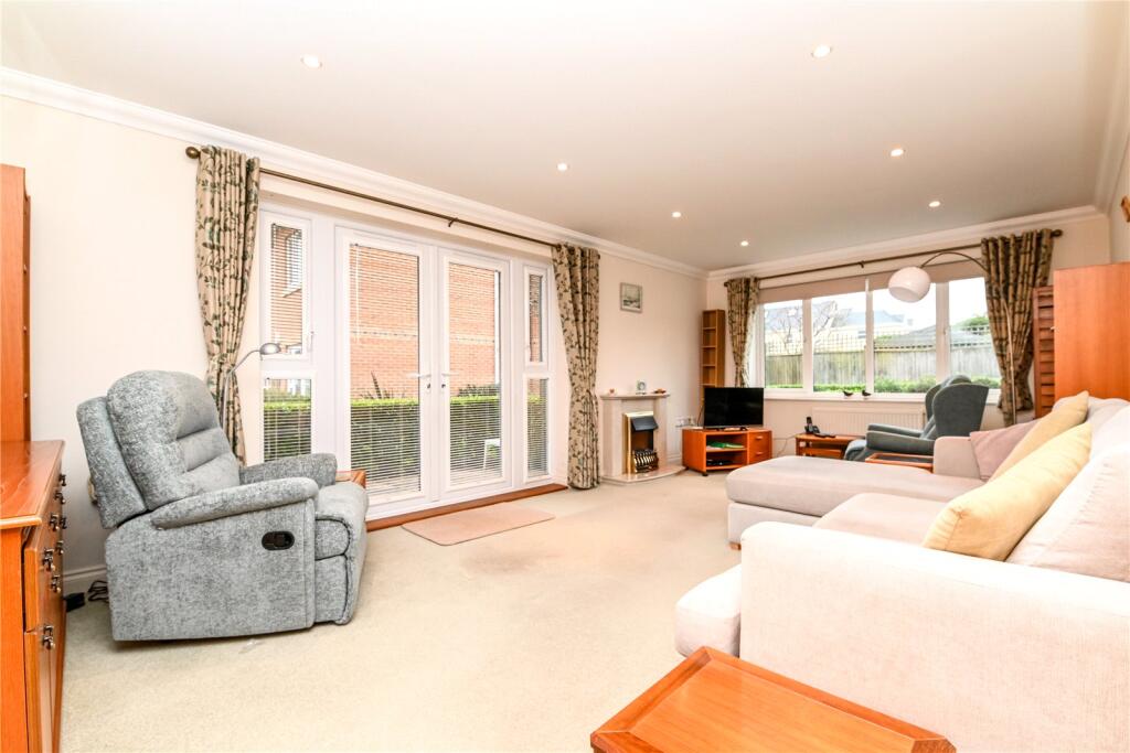 Additional property image - Chessel House, Fernhill Lane, New Milton, Hampshire, BH25