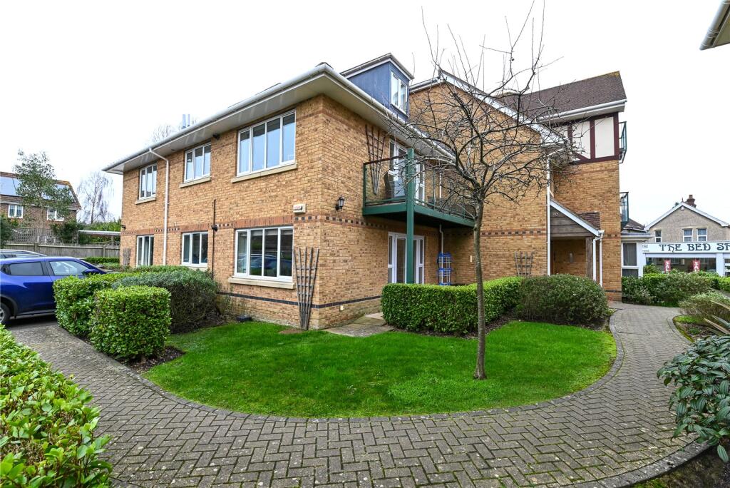 Additional property image - Chessel House, Fernhill Lane, New Milton, Hampshire, BH25