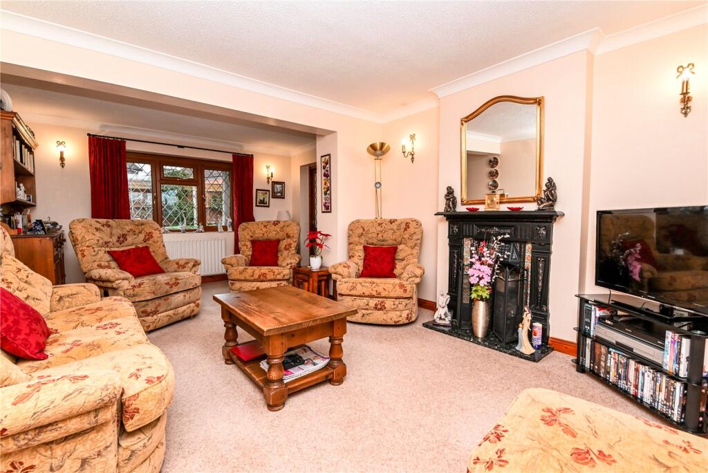 Additional property image - Ashley Lane, New Milton, Hampshire, BH25