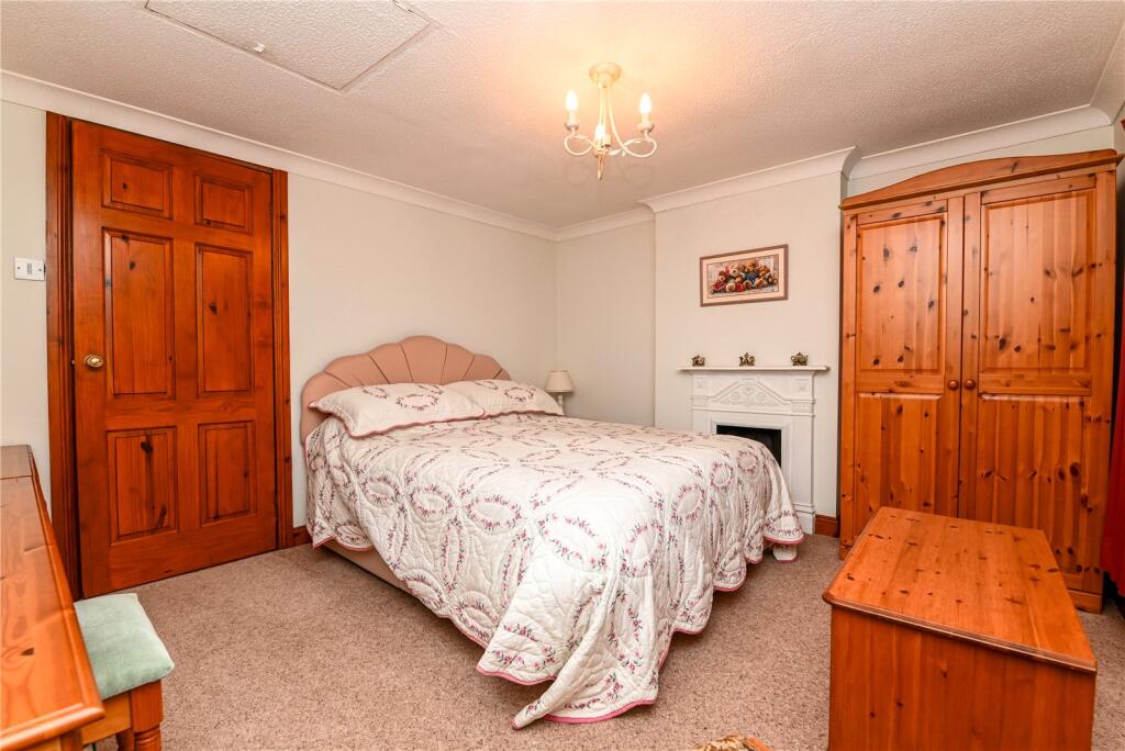 Additional property image - Ashley Lane, New Milton, Hampshire, BH25