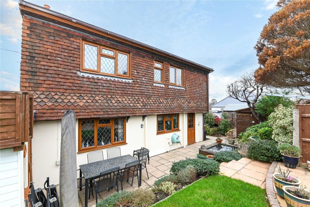 Additional property image - Ashley Lane, New Milton, Hampshire, BH25