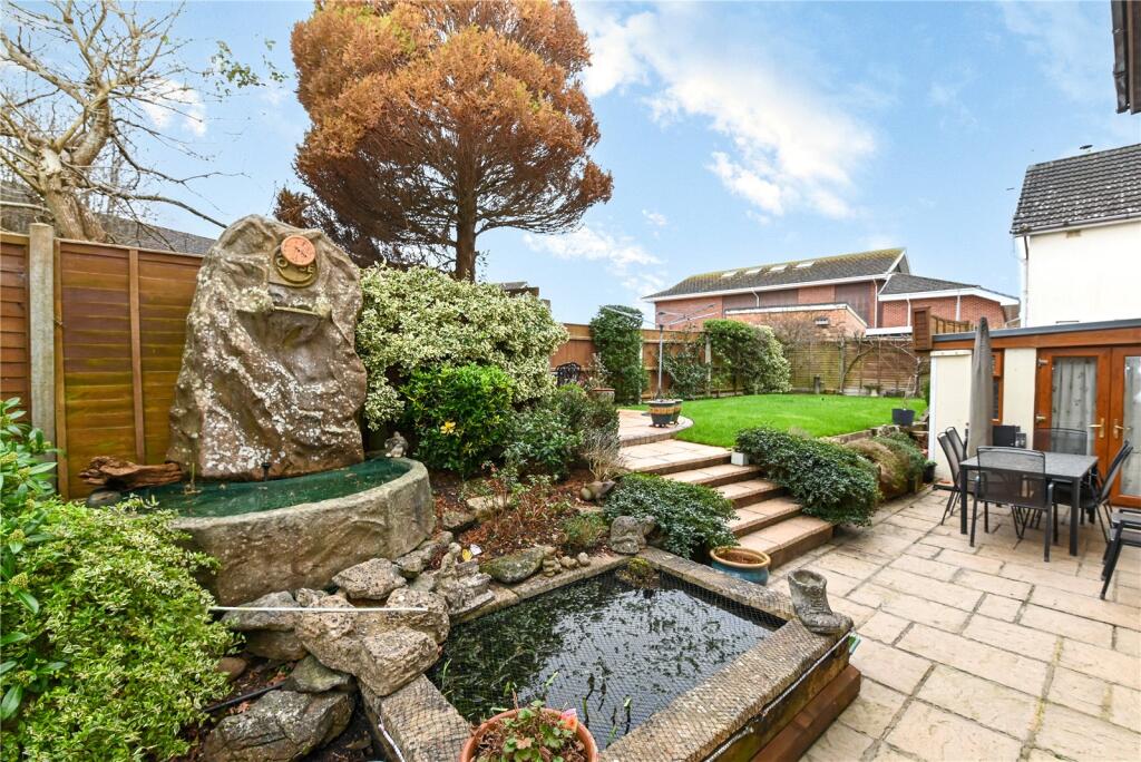 Additional property image - Ashley Lane, New Milton, Hampshire, BH25